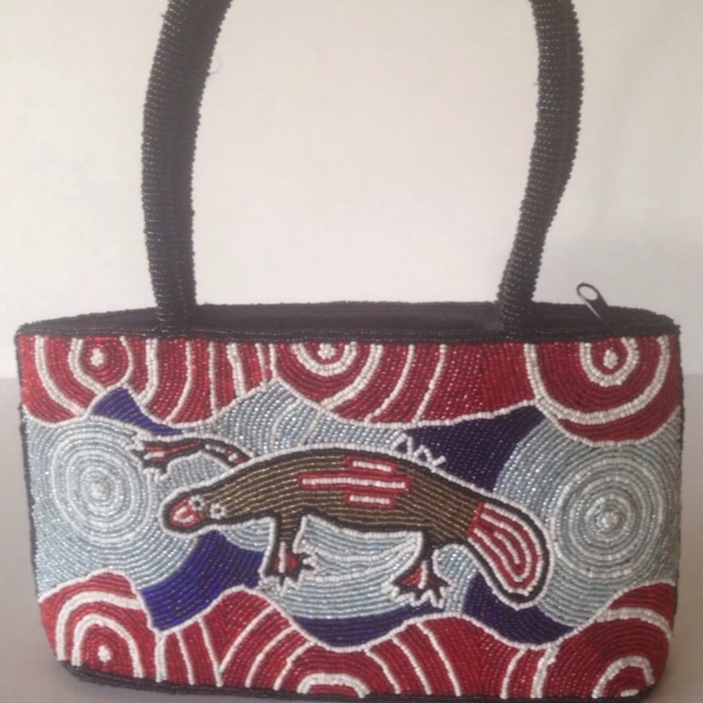 Nina N Collections Handmade small handbag/w zip